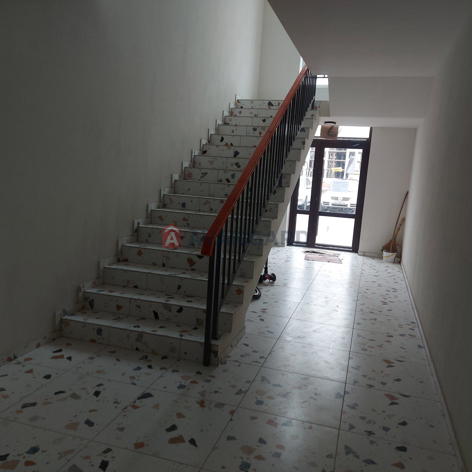 1 ��. ��������, 48/-/17,5 ��. �., 1/4 ������ ���� 2