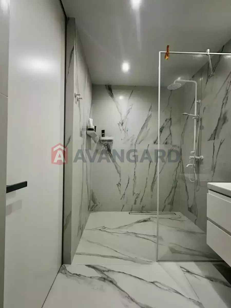 3 ��. ��������, 65/40/9 ��. �., 8/9 ������ ���� 15