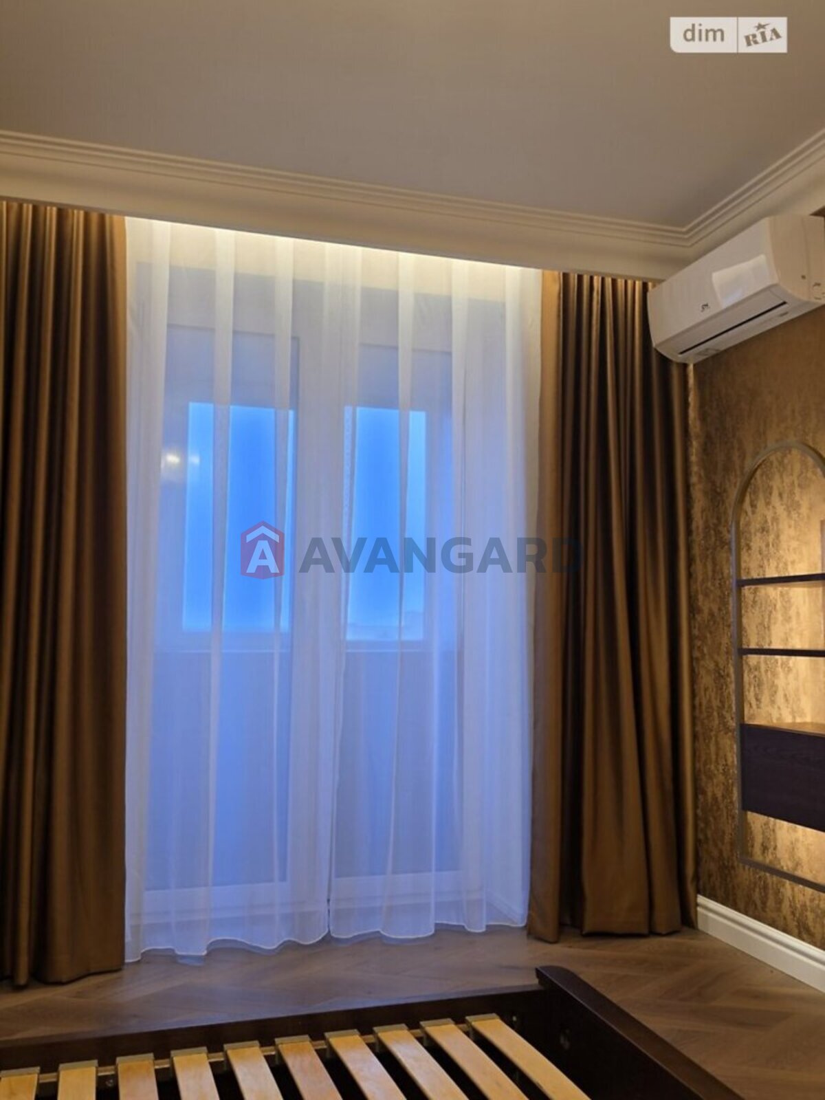 2 ����. ��������, 82/-/8 ��. �., 8/9 ���� ���� 7