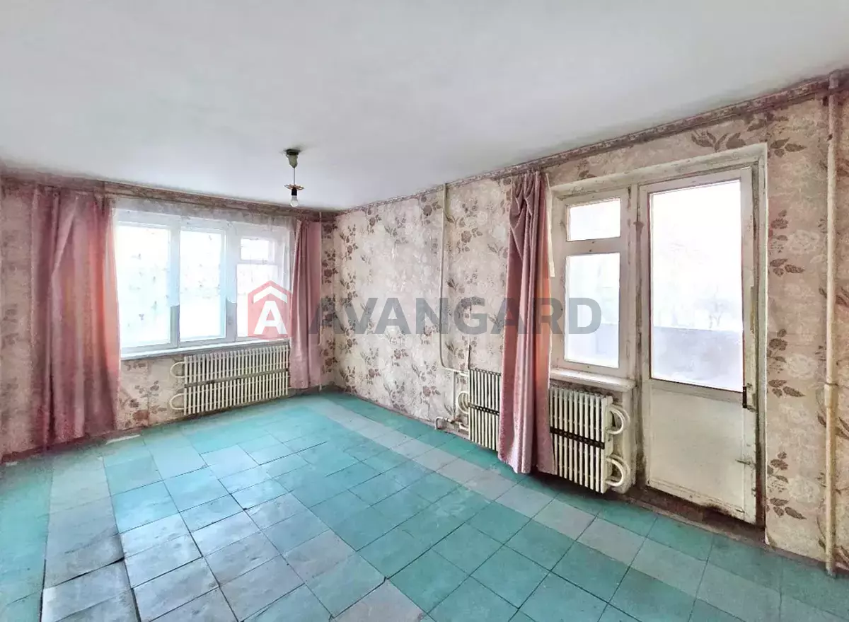 3 ����. ��������, 77/-/10 ��. �., 1/12 ���� ���� 2