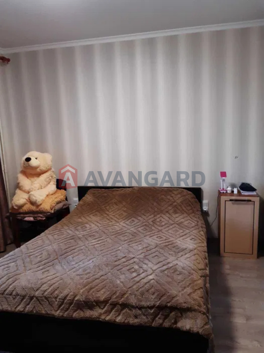 3 ��. ��������, 71/-/8 ��. �., 2/10 ������ ���� 5