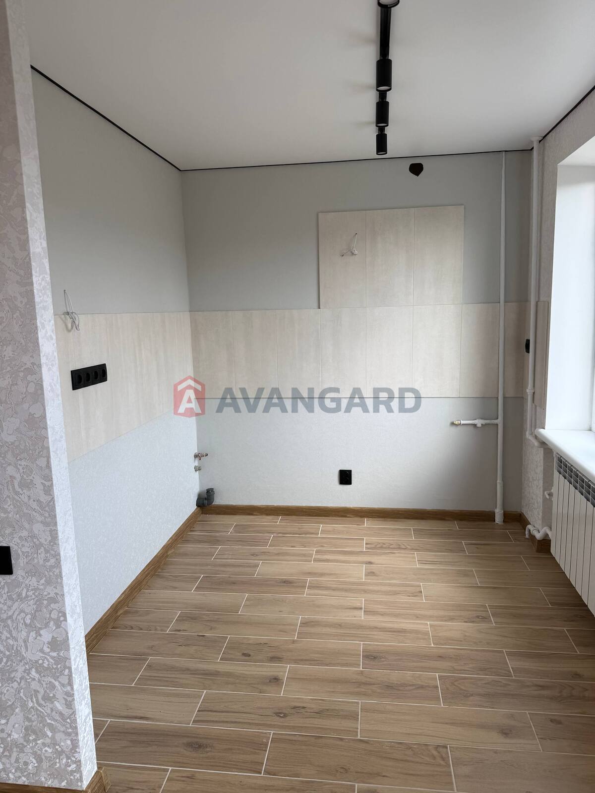 2 ��. ��������, 48/30/8 ��. �., 3/9 ������ ���� 5