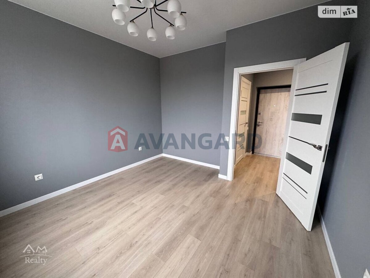 1 ��. ��������, 35/15/10 ��. �., 2/3 ������ ���� 13