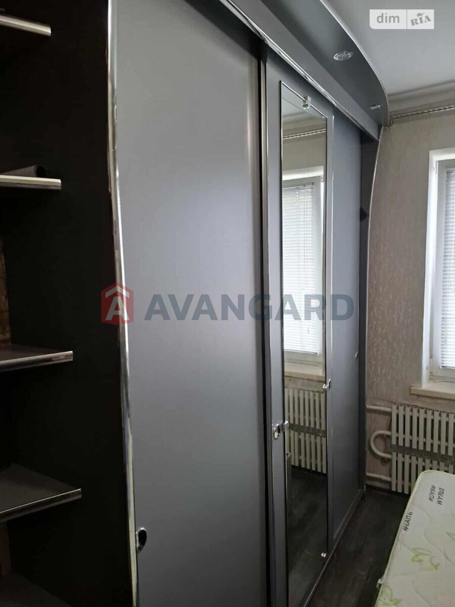 2 ��. ��������, 50/30/8 ��. �., 8/10 ������ ���� 7