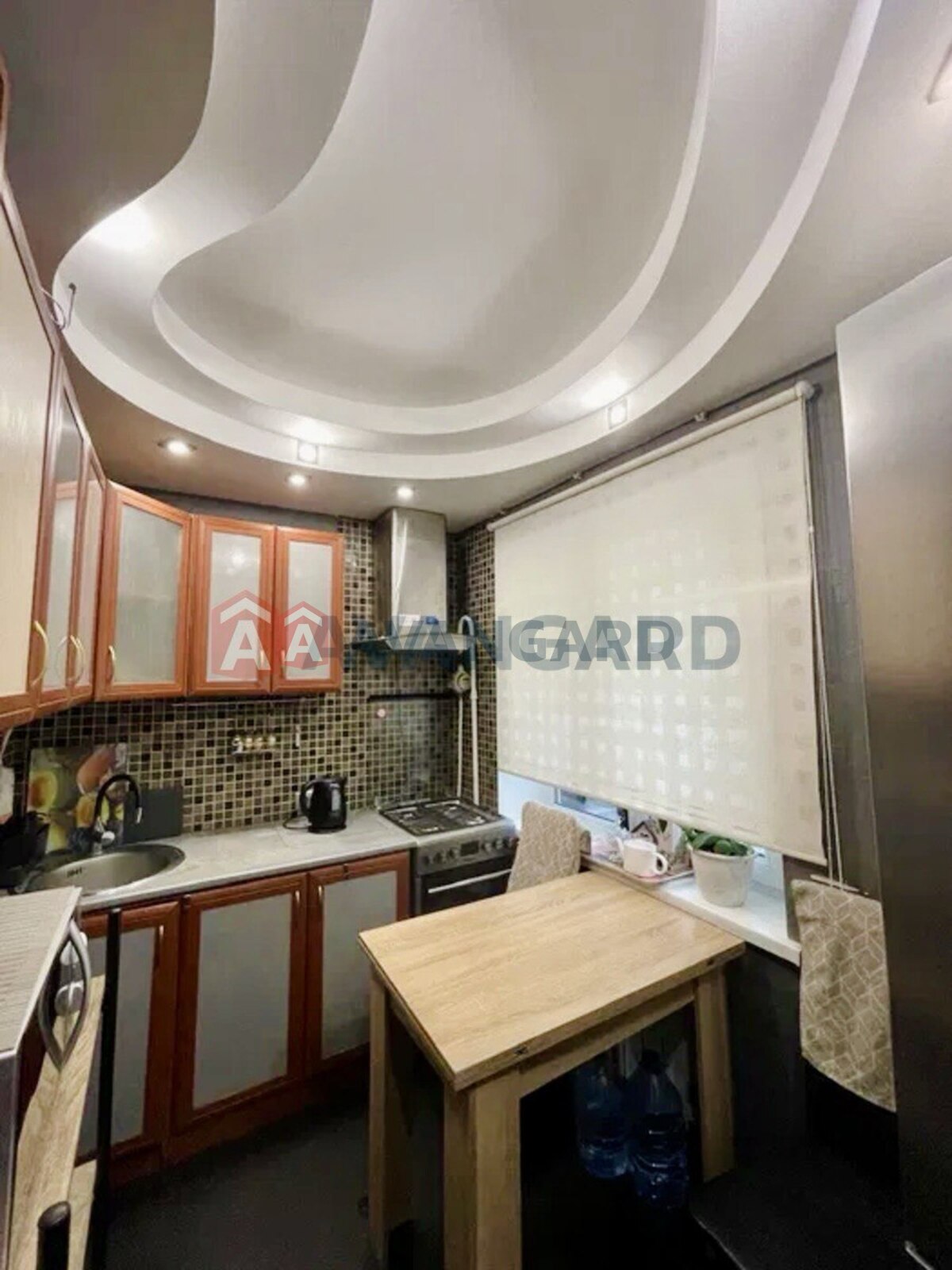 3 ����. ��������, 69/45/7 ��. �., 9/9 ���� ���� 4