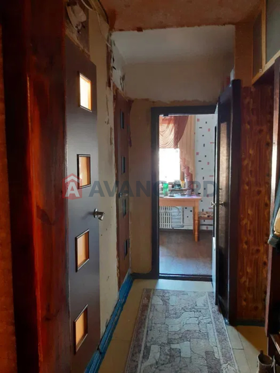 3 ��. ��������, 71/-/8 ��. �., 2/10 ������ ���� 13