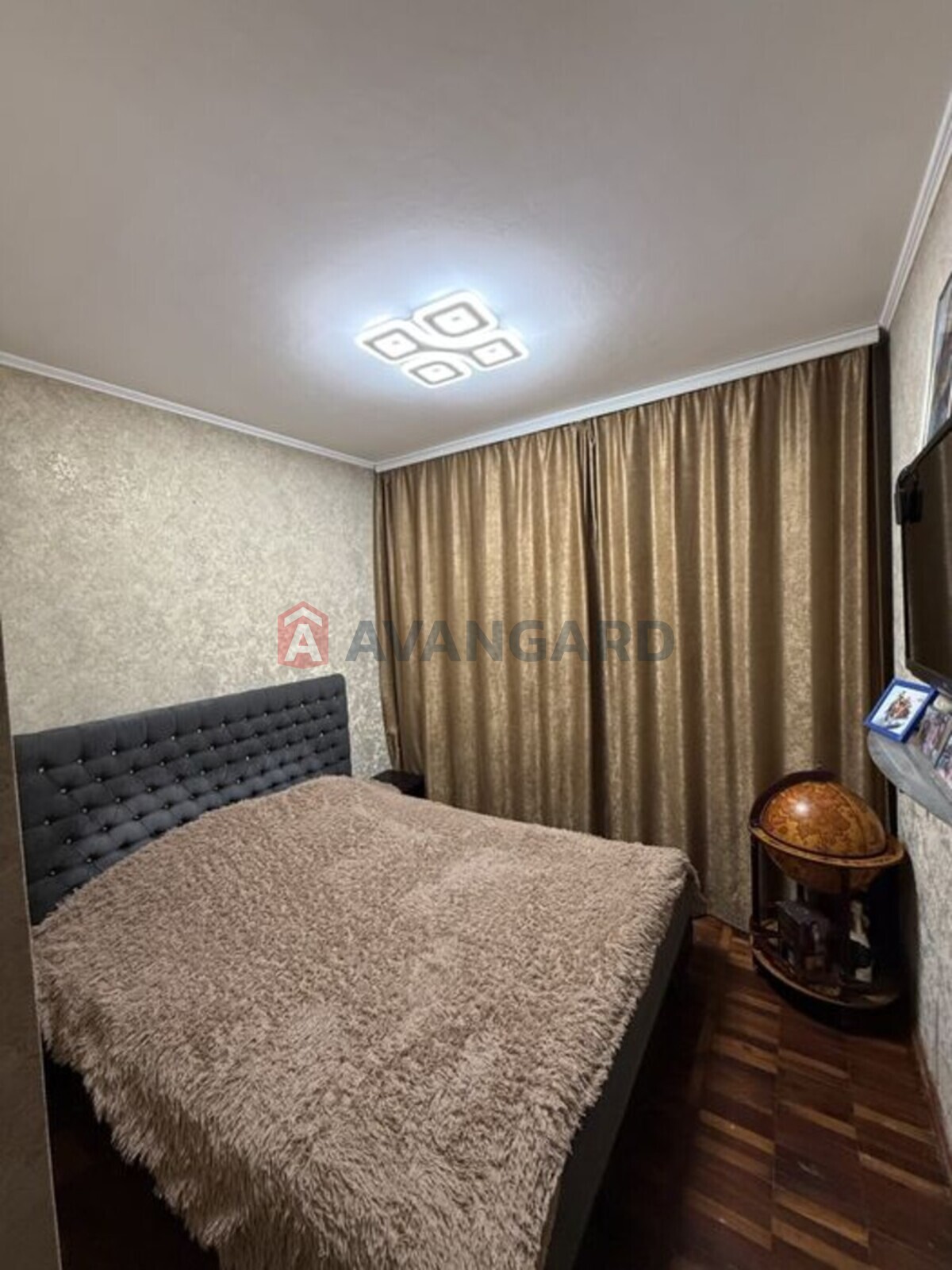 3 ��. ��������, 62/-/9 ��. �., 9/9 ������ ���� 7