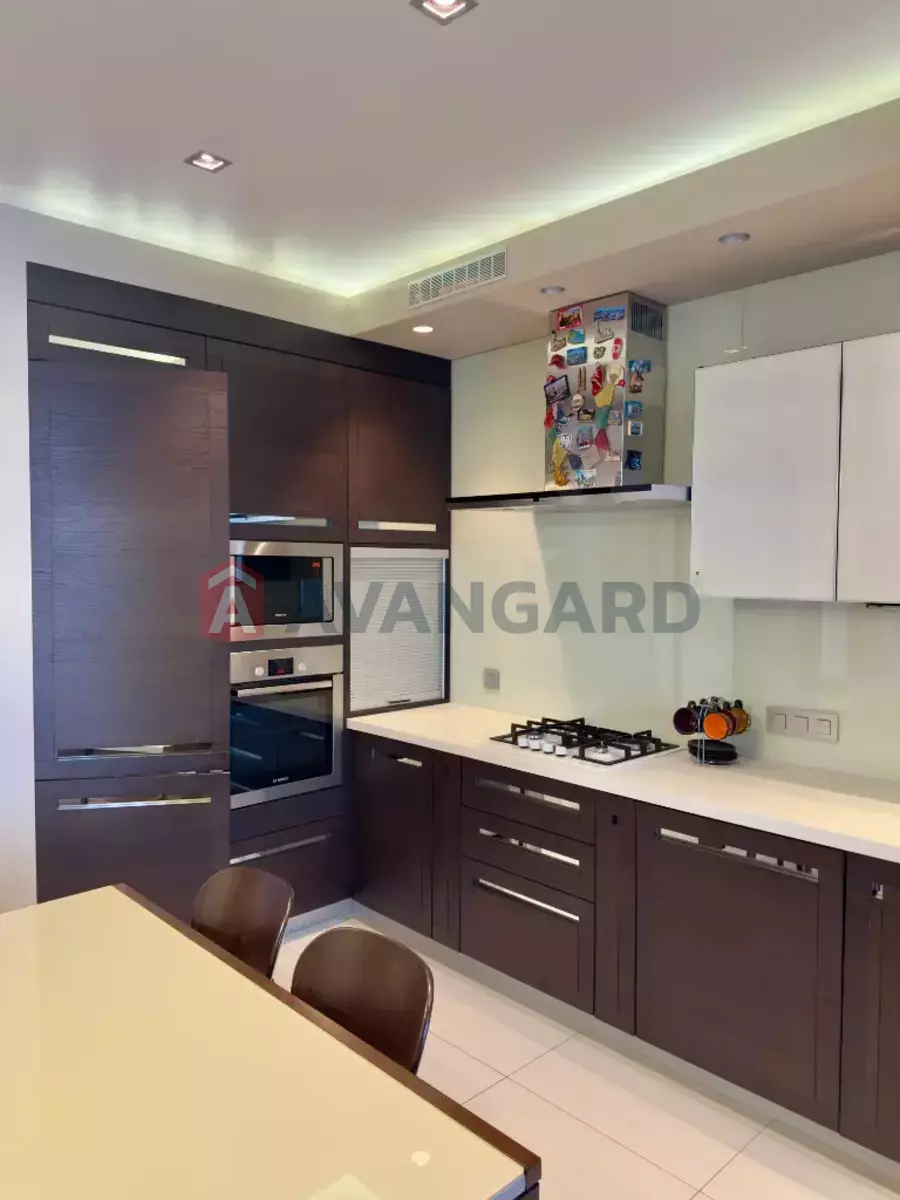 2 ��. ��������, 72/38/15 ��. �., 10/10 ������ ���� 17