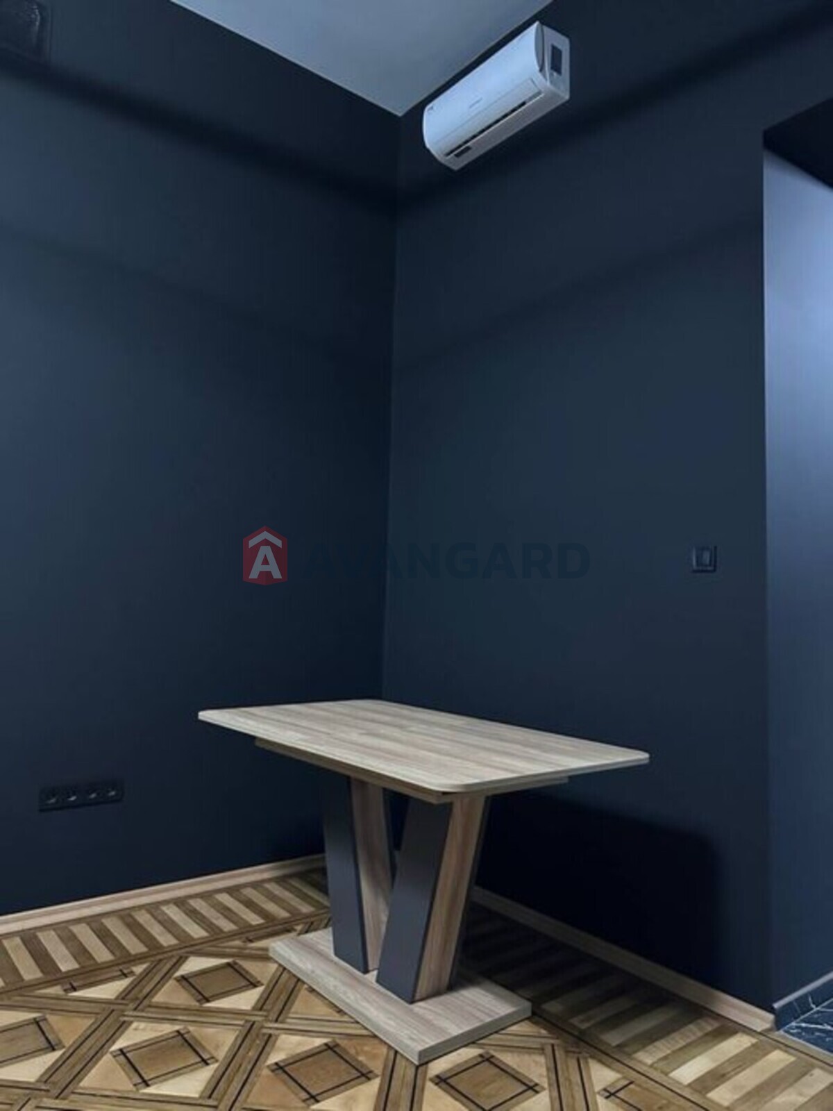 2 ��. ��������, 50/-/10 ��. �., 1/1 ������ ���� 11