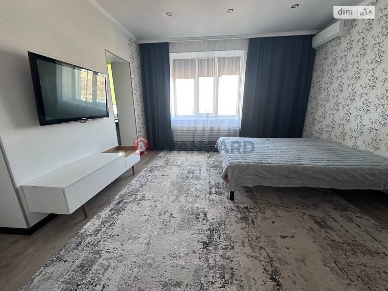 2 ��. ��������, 58/27/10 ��. �., 8/9 ������ ���� 15