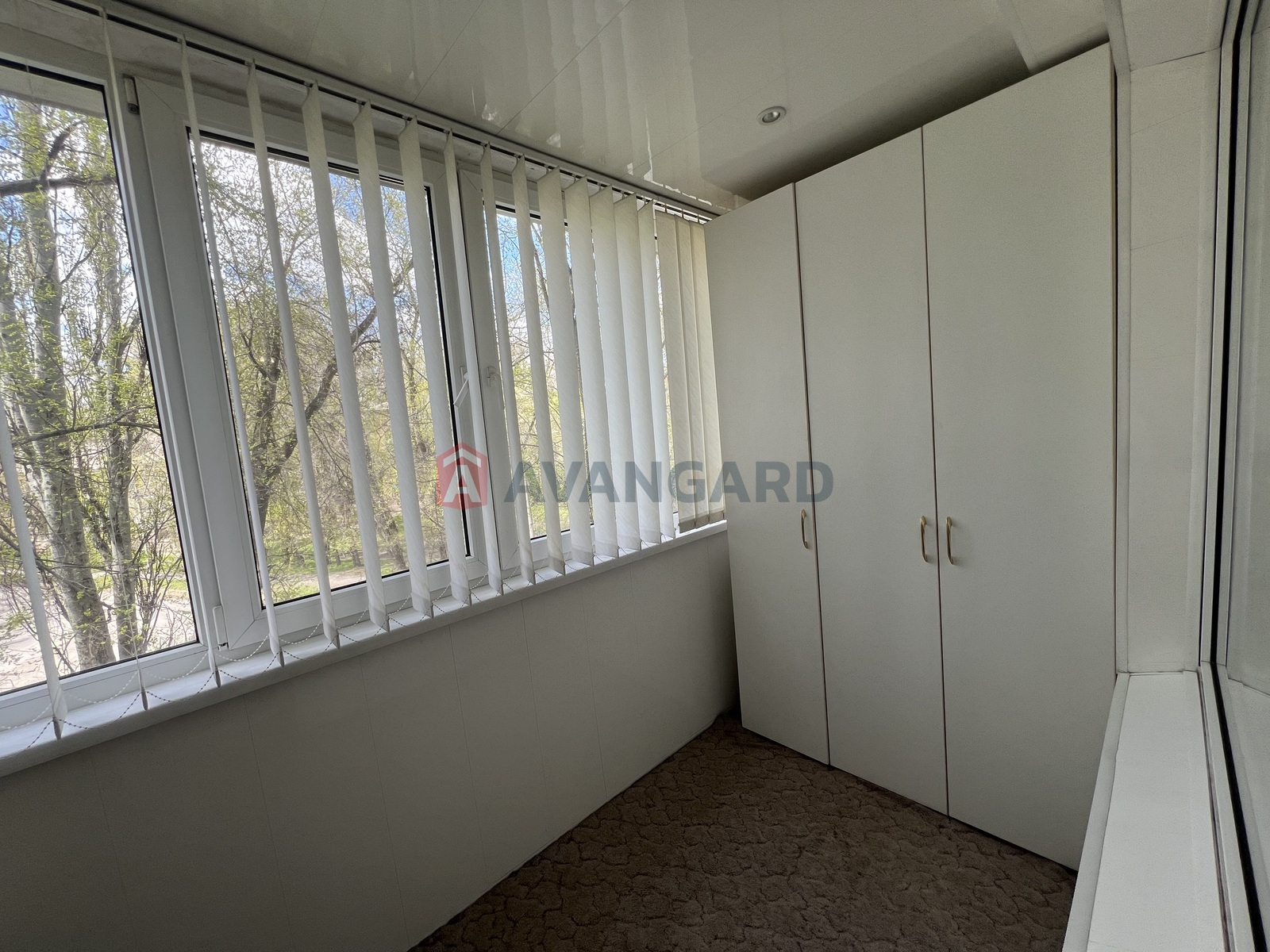 2 ��. ��������, 49/-/84 ��. �., 3/9 ������ ���� 9