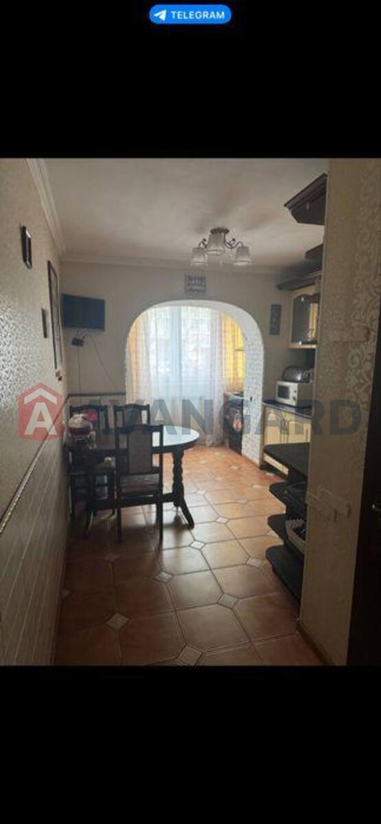 3 ����. ��������, 67/-/10 ��. �., 1/10 ���� ���� 1