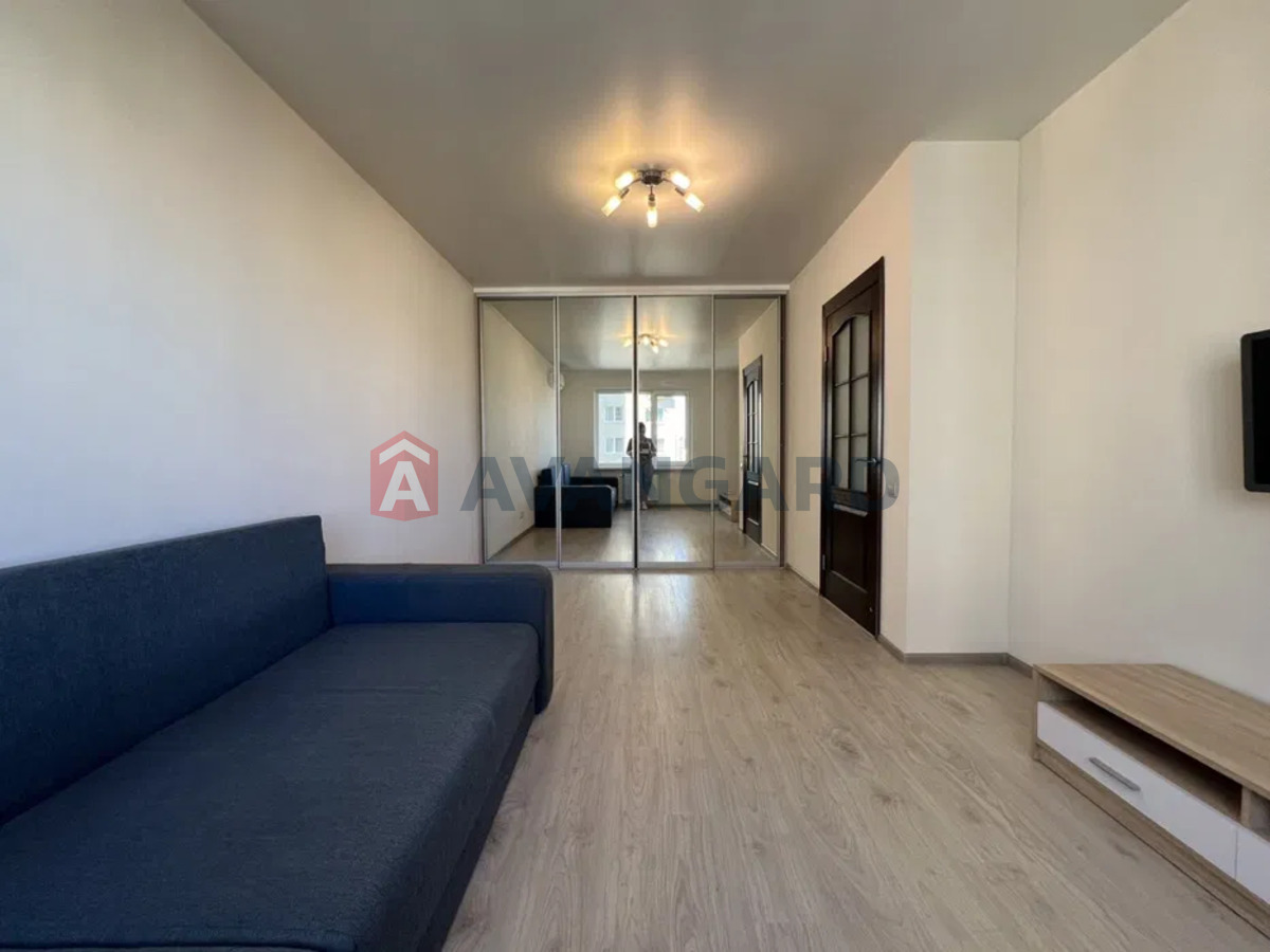 1 ����. ��������, 37/-/9 ��. �., 11/25 ���� ���� 8