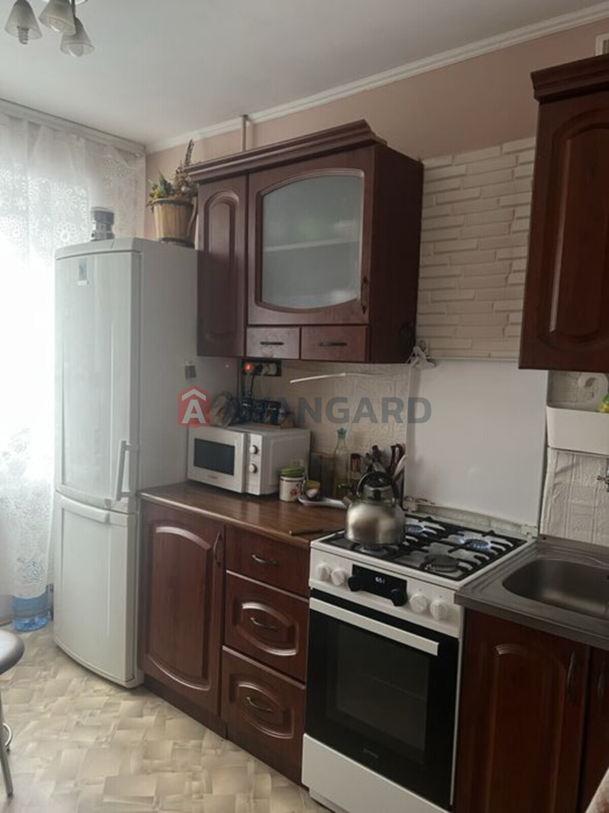 3 ��. ��������, 60/-/7 ��. �., 4/5 ������ ���� 7