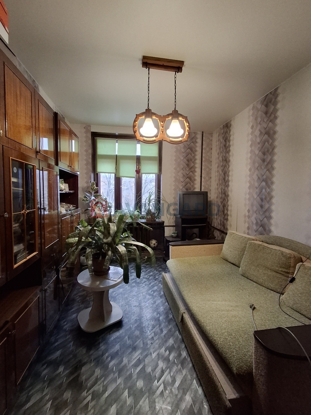 2 ����. ��������, 54/30/11 ��. �., 4/4 ���� ���� 11