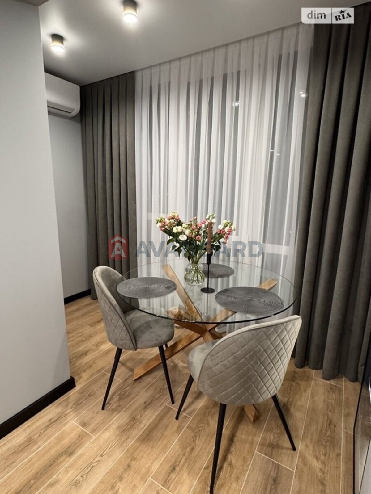 2 ��. ��������, 68/-/- ��. �., 10/10 ������ ���� 5