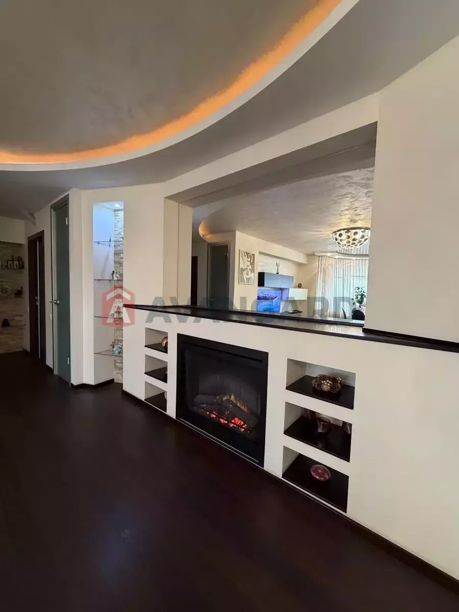 3 ��. ��������, 111/-/- ��. �., 8/10 ������ ���� 16