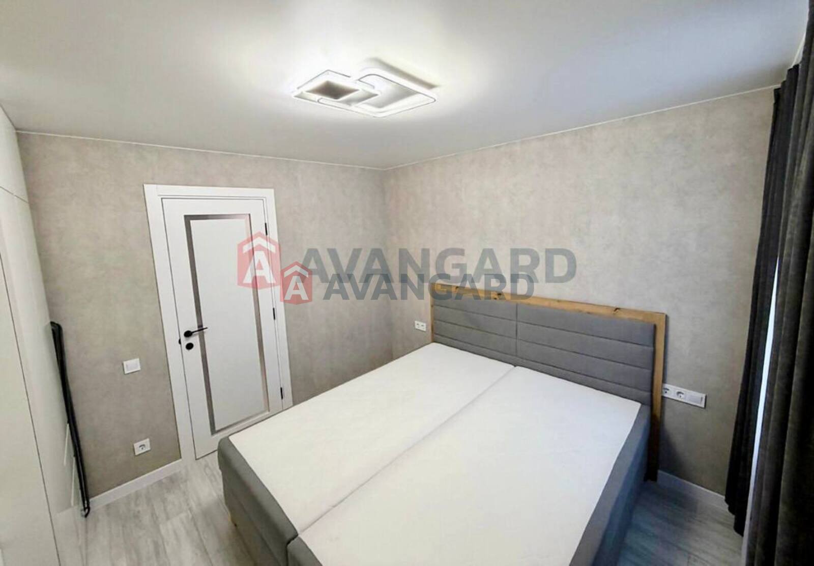 1 ����. ��������, 33/12/15 ��. �., 2/5 ���� ���� 3