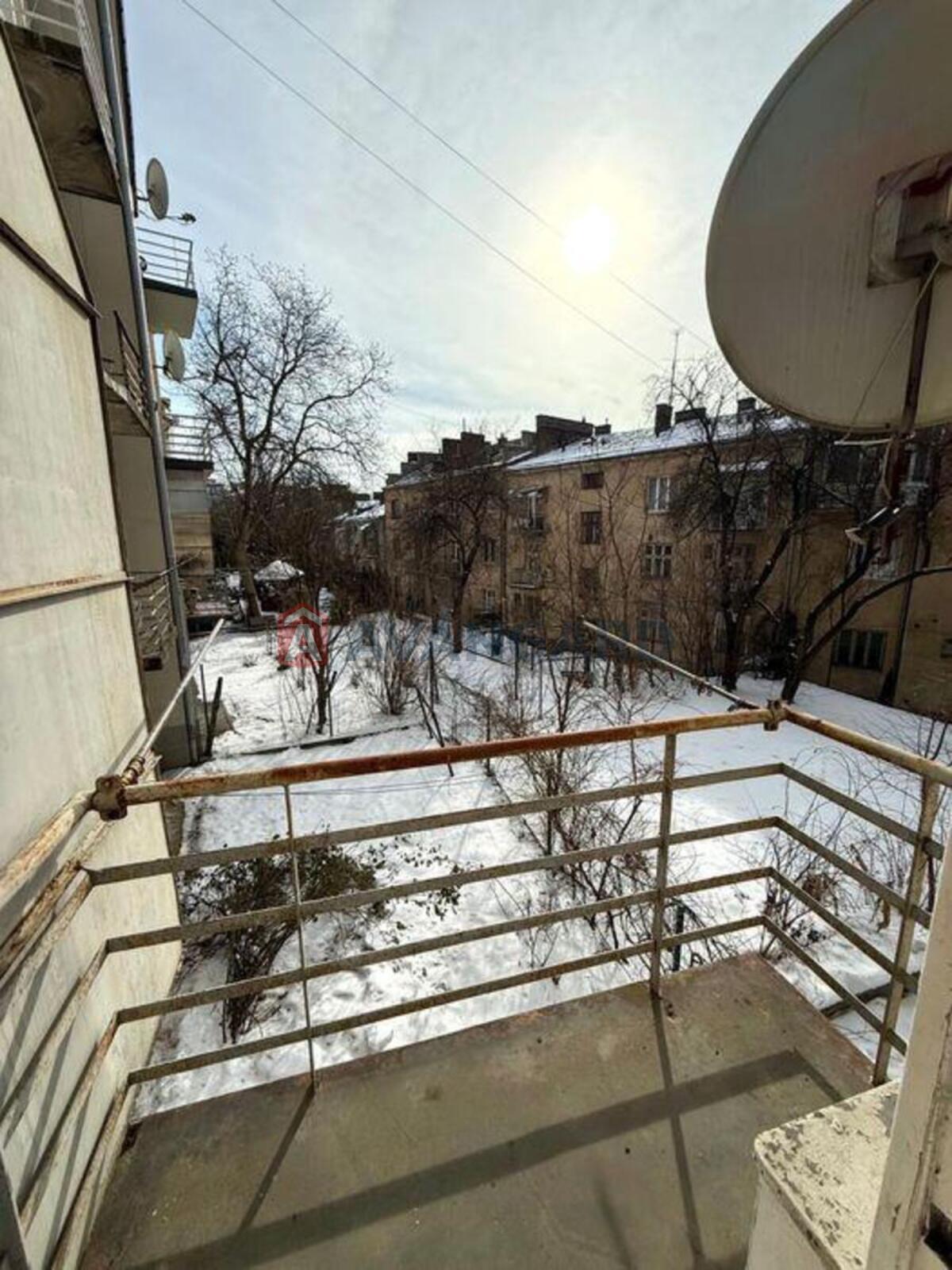 2 ����. ��������, 71/-/20 ��. �., 1/4 ���� ���� 20