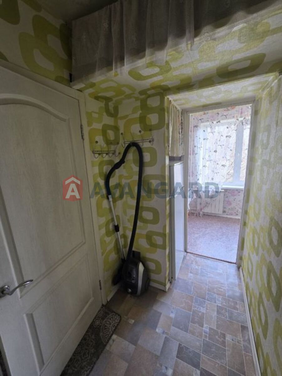 1 . , 28/-/5 . ., 8/9   10