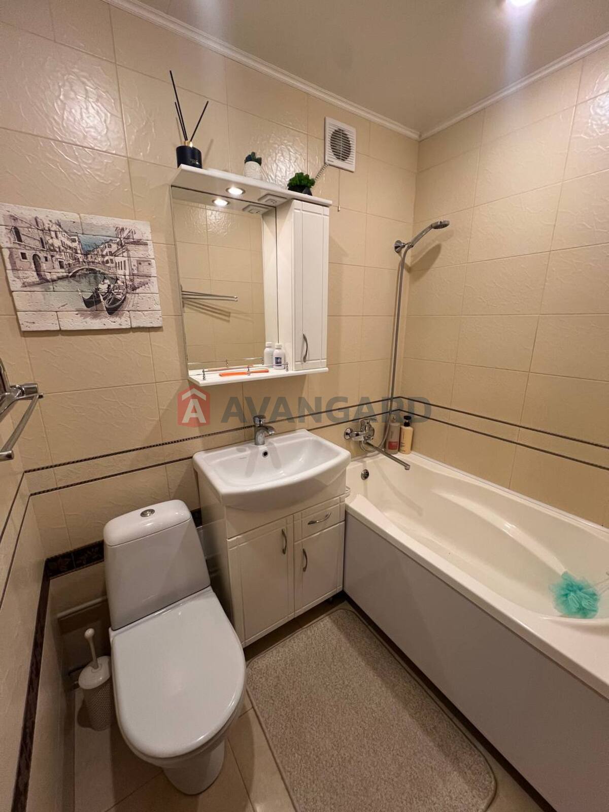 3 ����. ��������, 67/-/8 ��. �., 6/9 ���� ���� 18