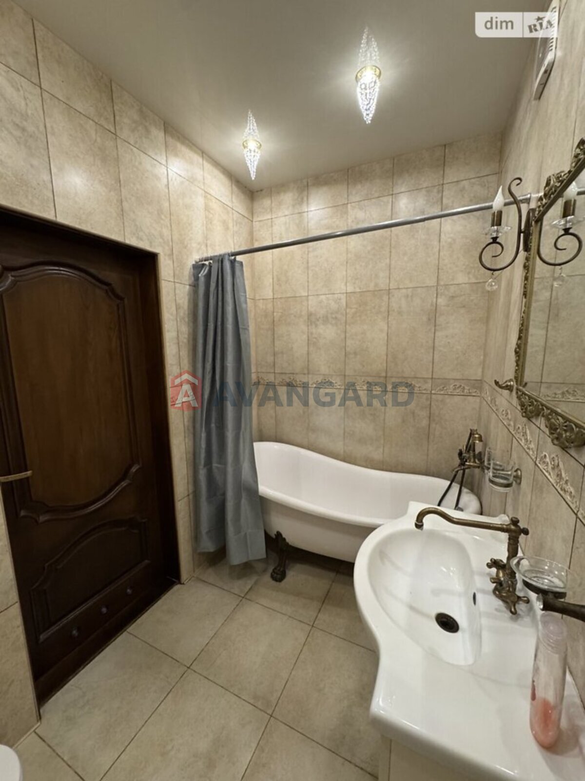 3 ����. ��������, 75/-/9 ��. �., 2/3 ���� ���� 8