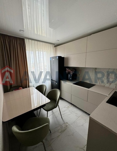 3 ��. ��������, 64/-/8 ��. �., 10/10 ������ ���� 1