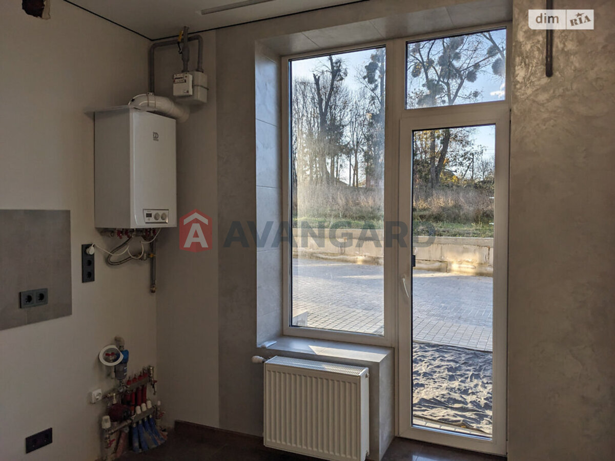 1 ����. ��������, 40/19/11 ��. �., 1/4 ���� ���� 24