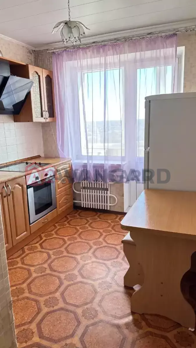 1 ��. ��������, 40/19/7 ��. �., 12/12 ������ ���� 2