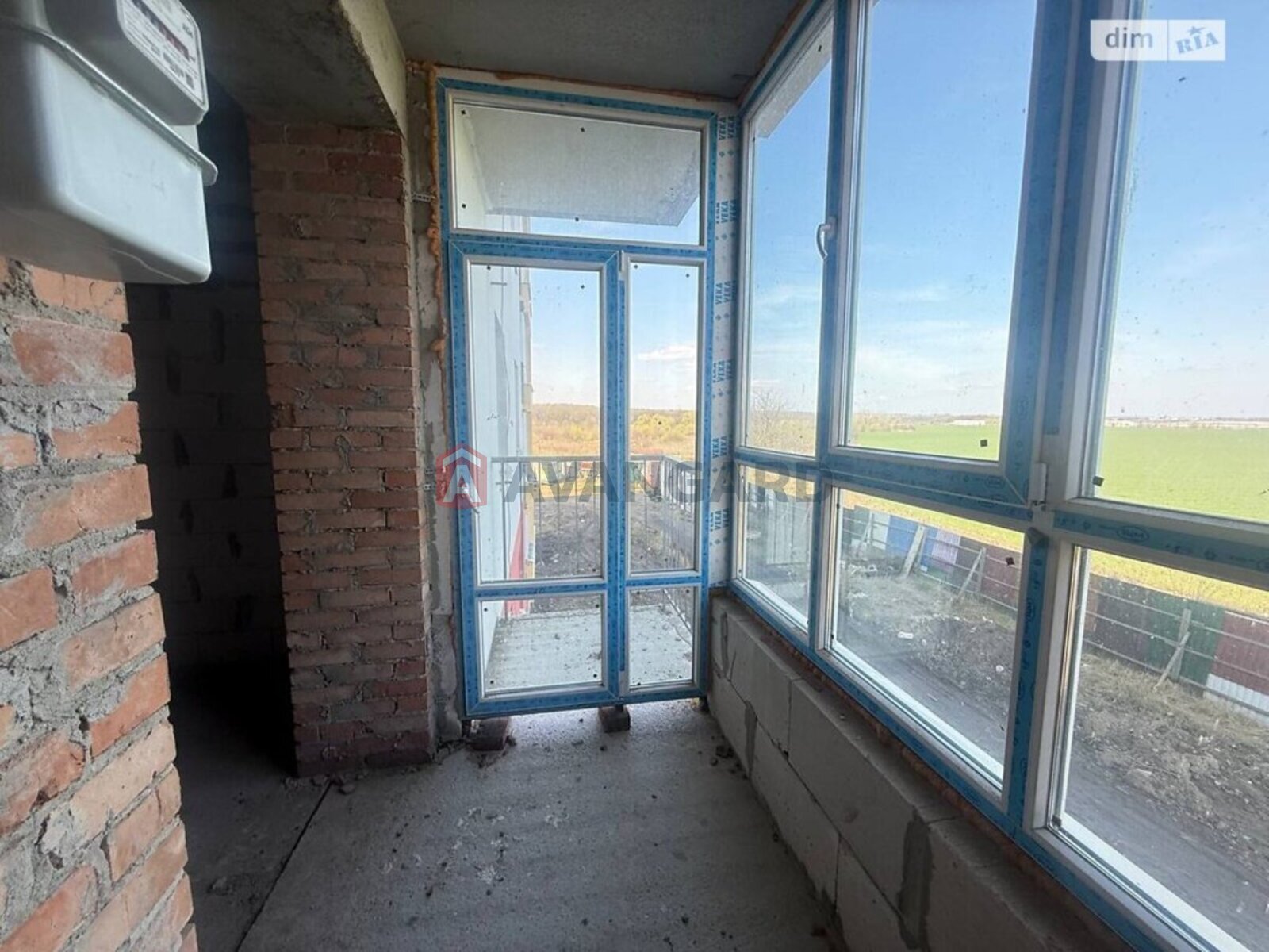 3 ����. ��������, 83/40/15 ��. �., 2/6 ���� ���� 1