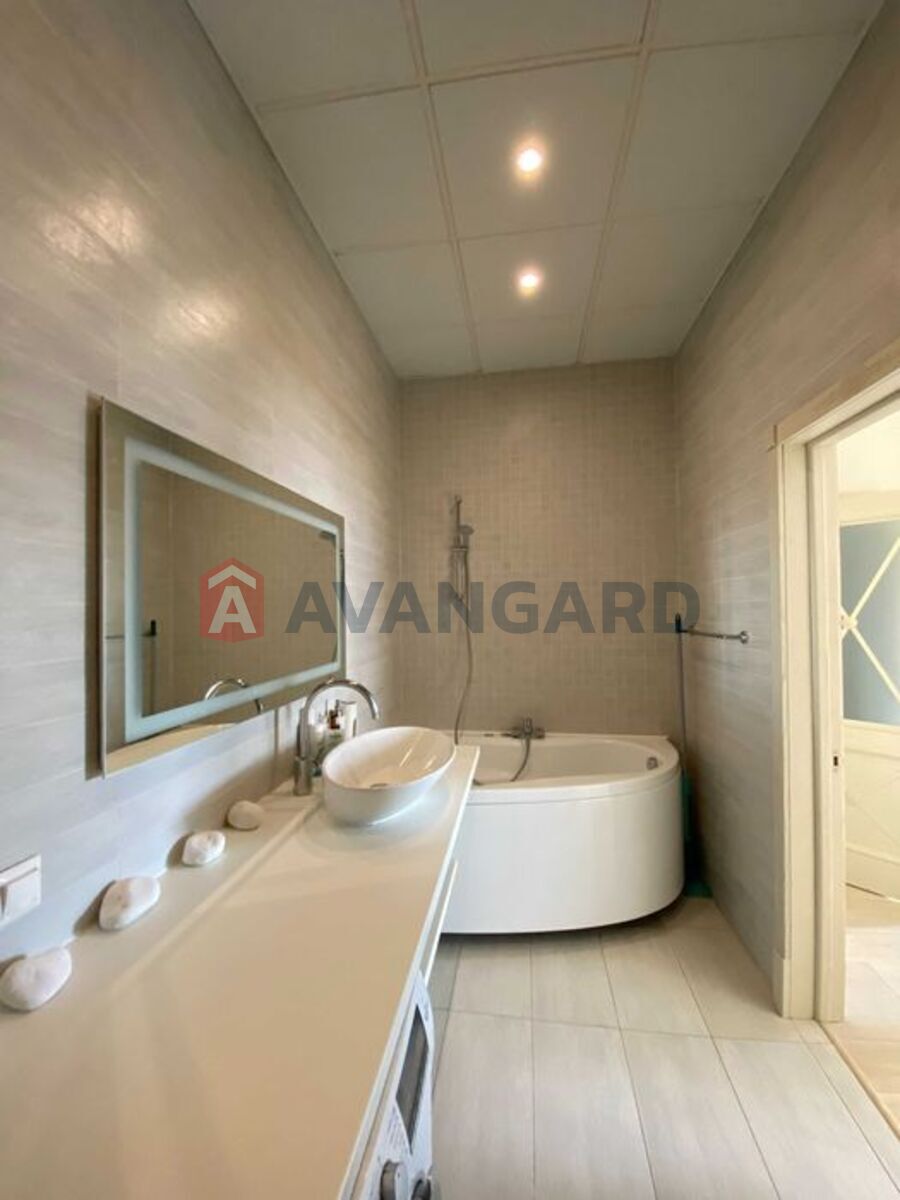 3 ����. ��������, 92/60/16 ��. �., 18/22 ���� ���� 15