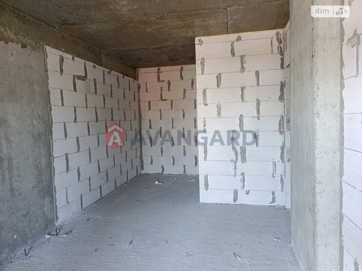 2 ��. ��������, 79,83/33,05/24,59 ��. �., 4/7 ������ ���� 5