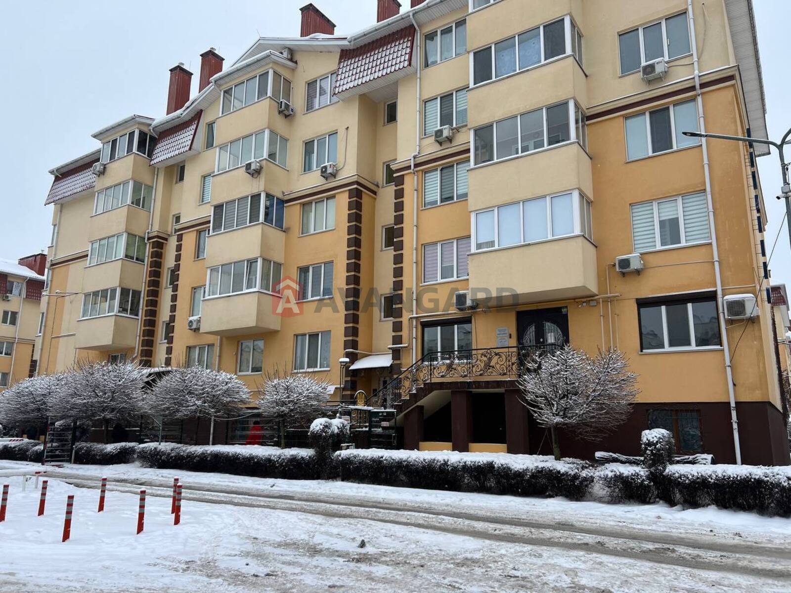 2 ��. ��������, 58/-/12 ��. �., 8/10 ������ ���� 2