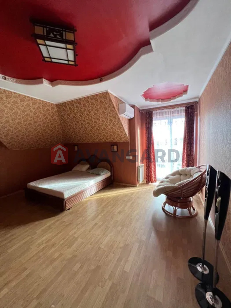 5 ��. ��������, 190/-/- ��. �., 1/2 ������ ���� 20