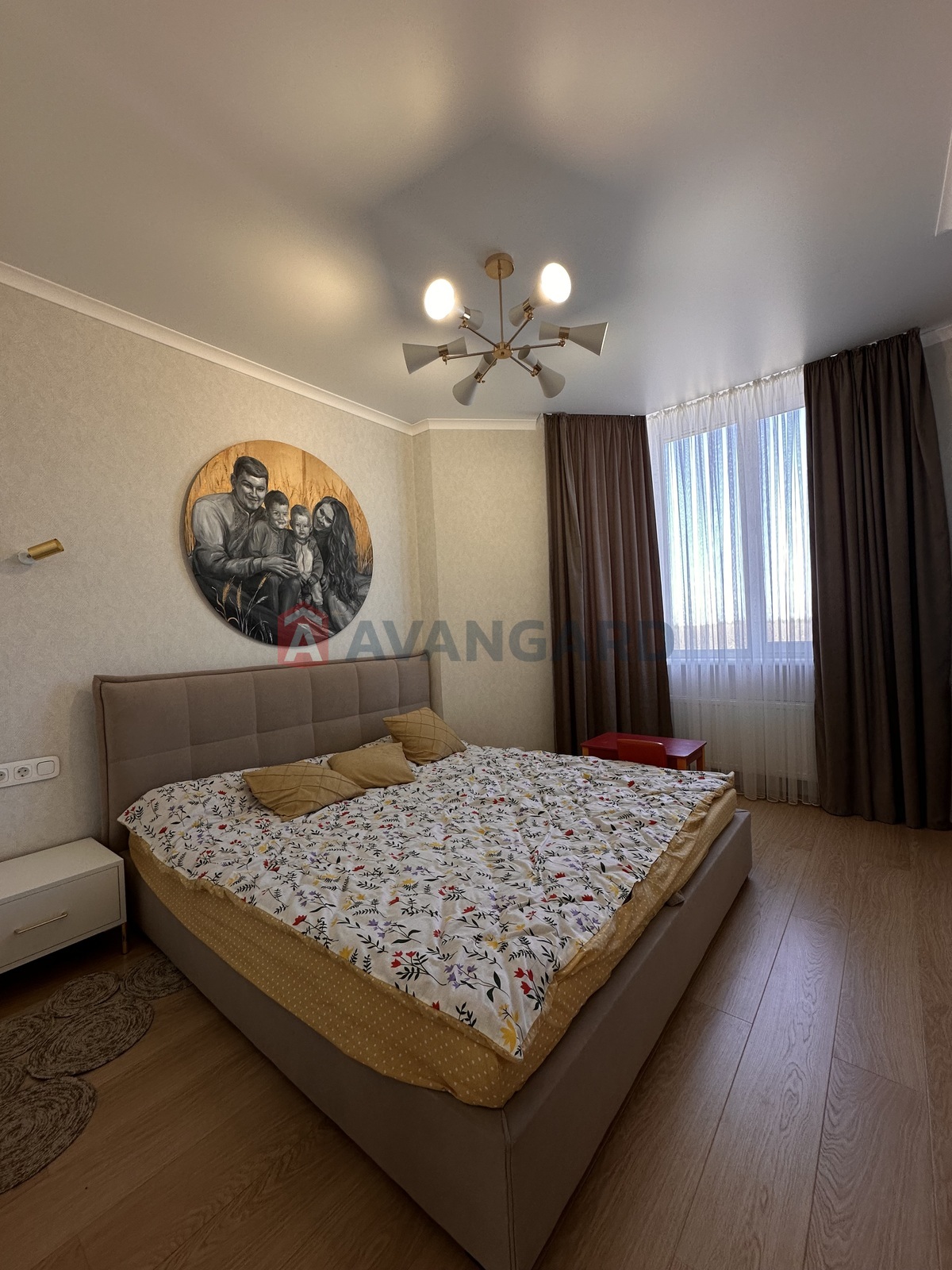 2 ��. ��������, 67/-/24 ��. �., 7/10 ������ ���� 9