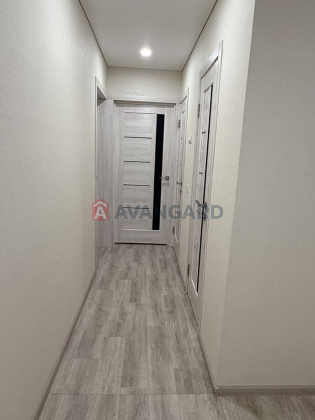 2 ��. ��������, 50/-/7 ��. �., 12/14 ������ ���� 15