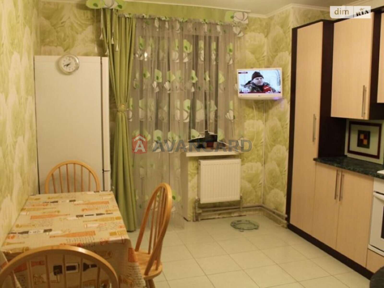 2 ����. ��������, 65/37/11 ��. �., 5/10 ���� ���� 18