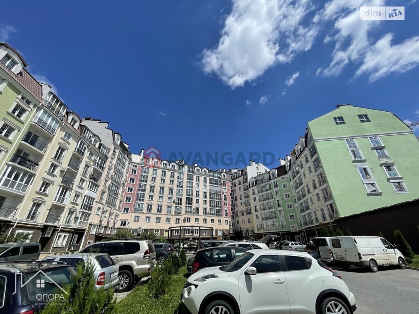 3 ��. ��������, 118/41/40 ��. �., 8/10 ������ ���� 8