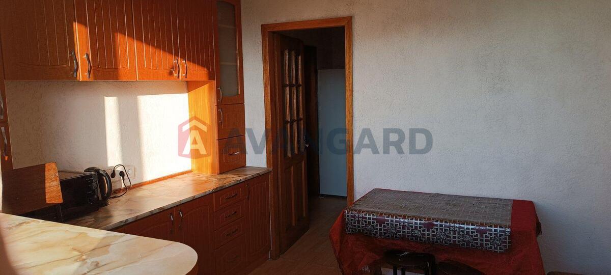 3 ��. ��������, 82/50/- ��. �., 10/16 ������ ���� 20