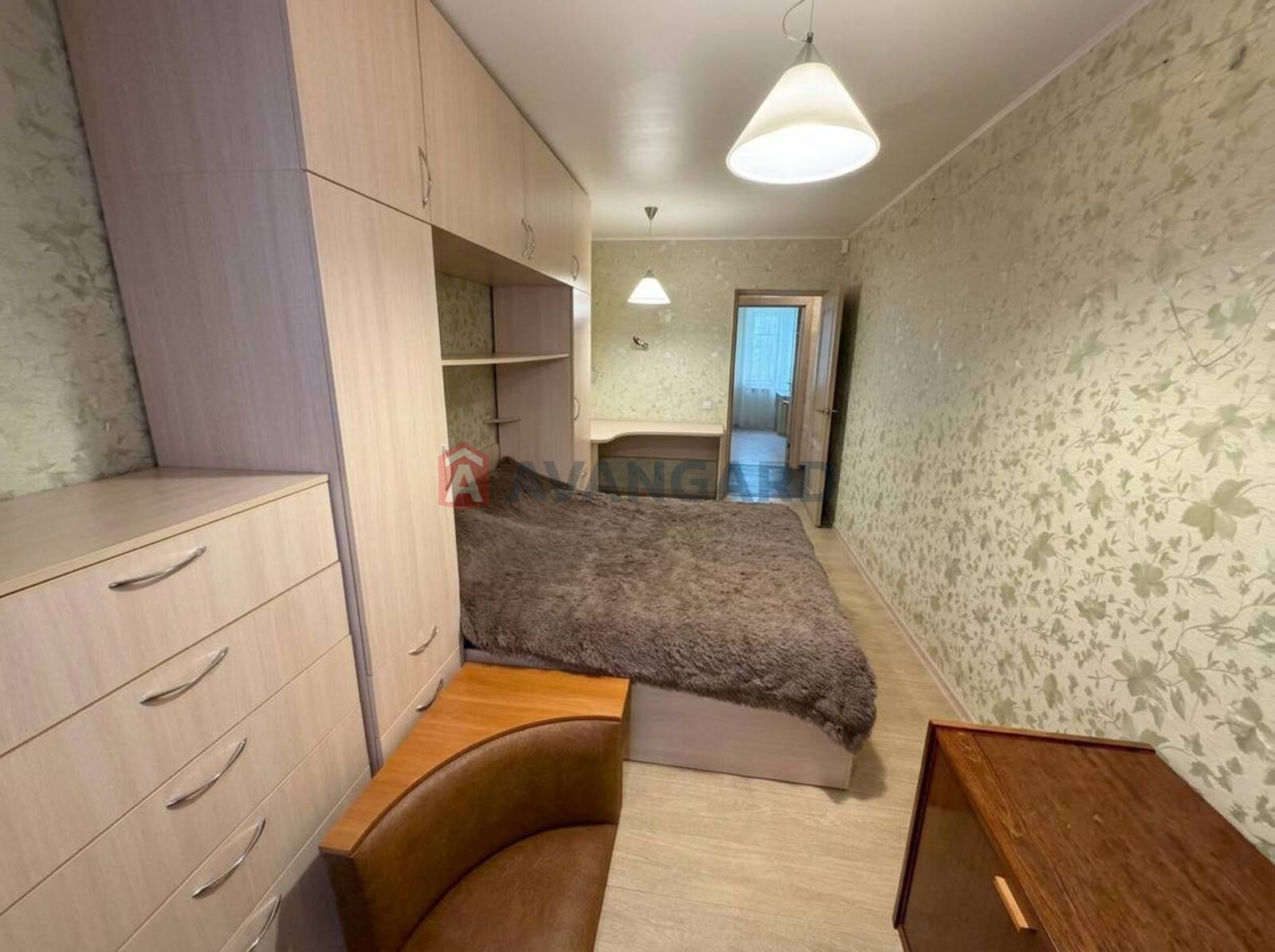 3 ����. ��������, 60/37/5 ��. �., 1/5 ���� ���� 2