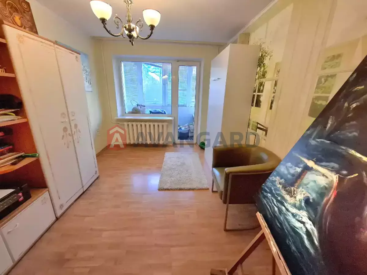 3 ��. ��������, 70/-/- ��. �., 3/9 ������ ���� 15