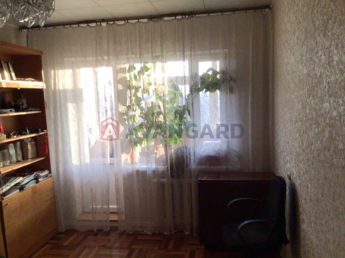 3 . , 67/-/8 . ., 4/9   21