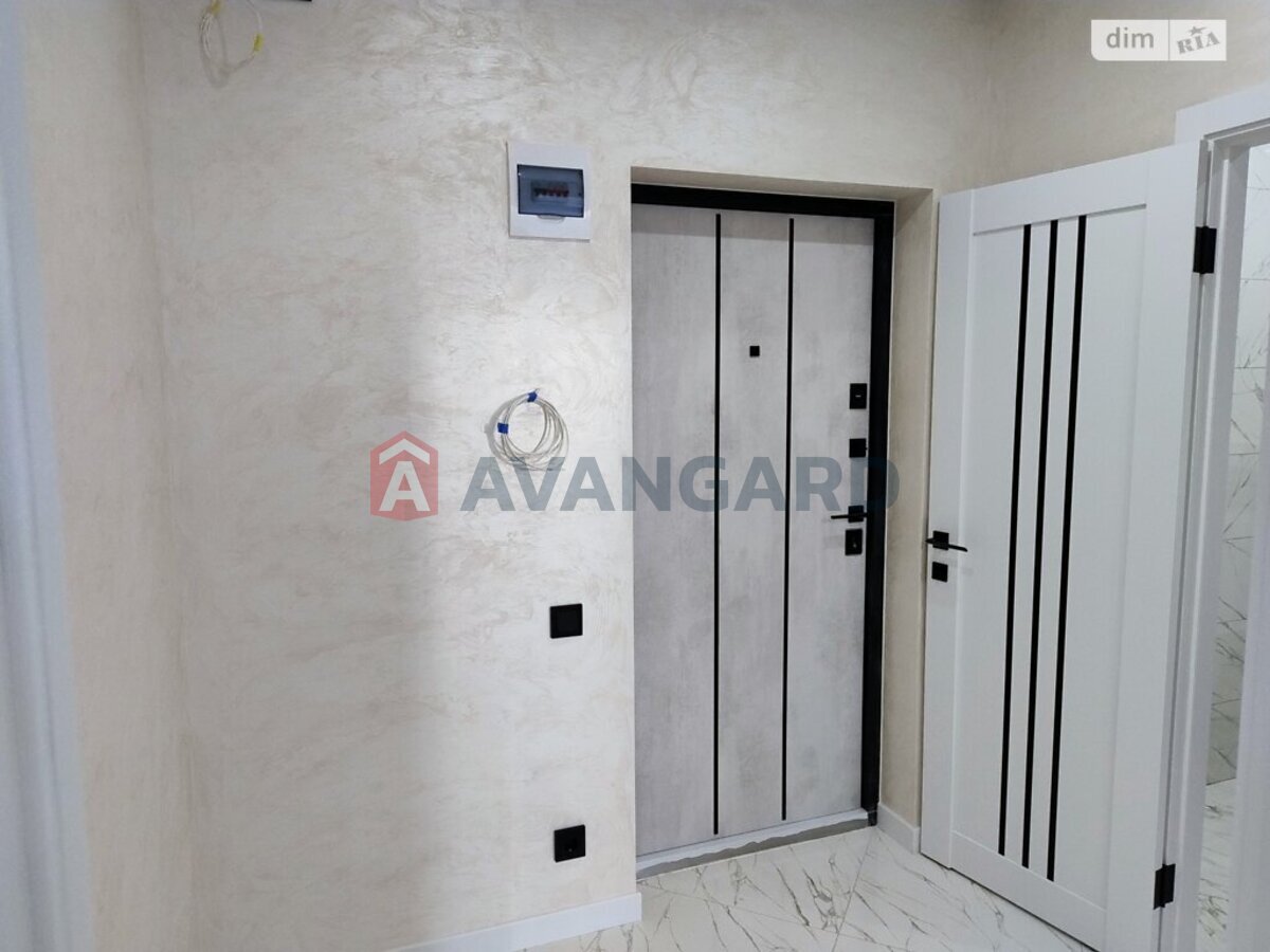 1 ��. ��������, 40/18/12 ��. �., 2/11 ������ ���� 18