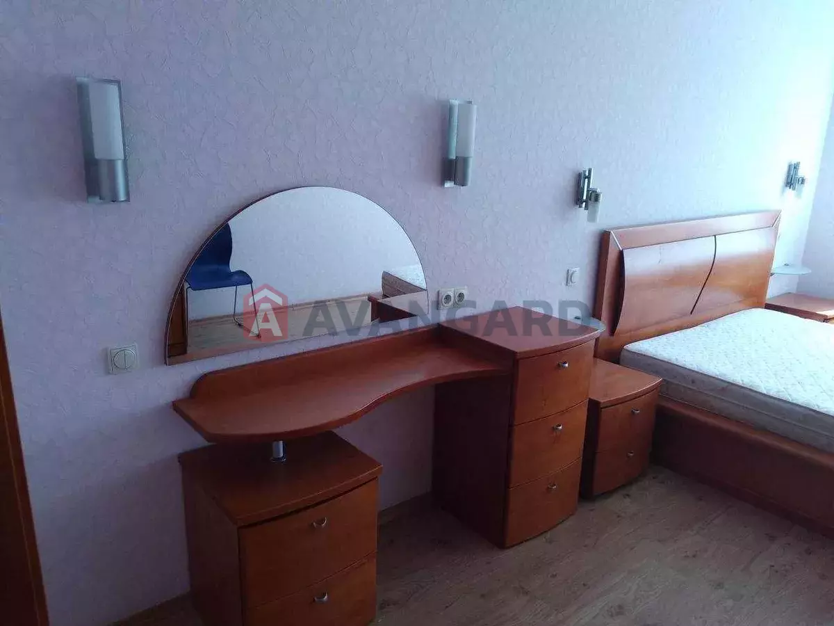 3 ����. ��������, 92/-/16 ��. �., 2/5 ���� ���� 5