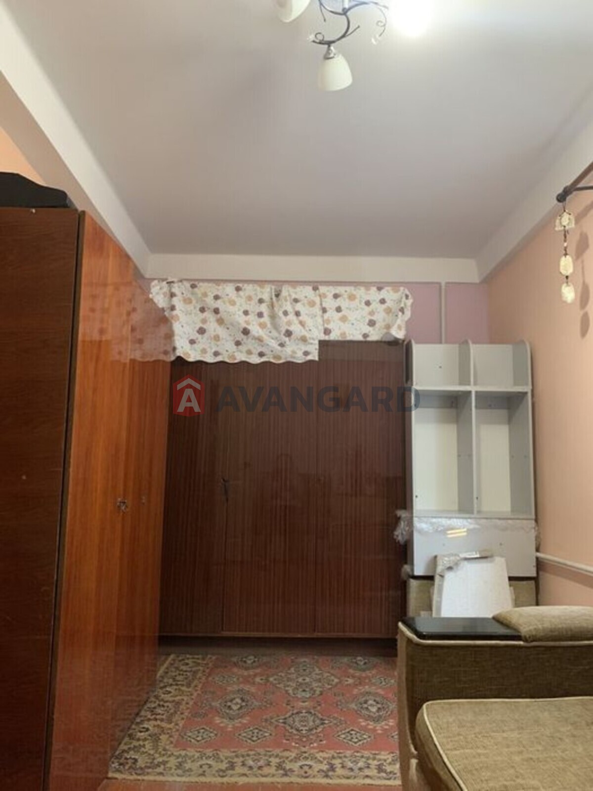 2 ��. ��������, 44/-/7 ��. �., 2/5 ������ ���� 3