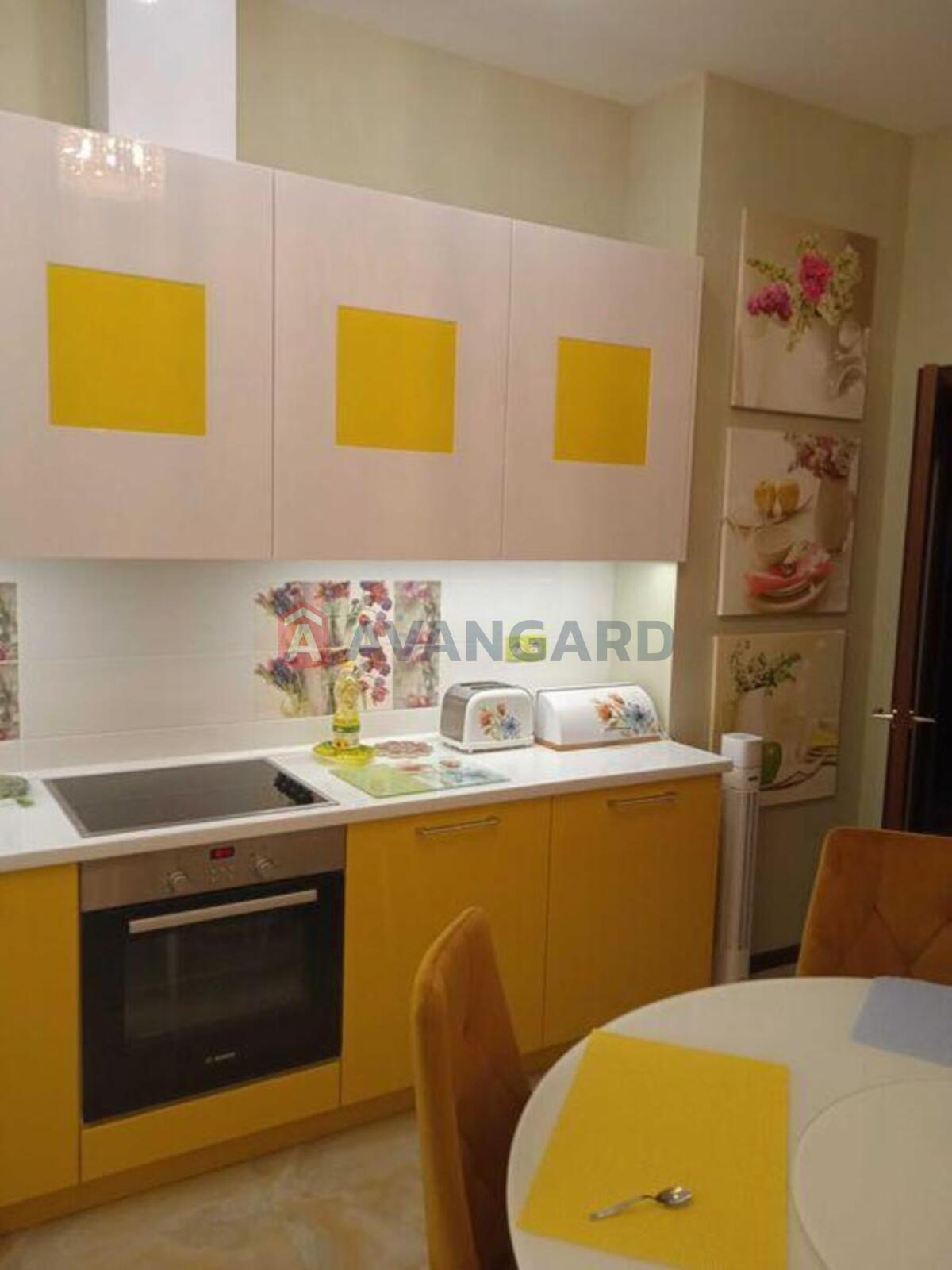 3 ����. ��������, 107/-/12 ��. �., 4/14 ���� ���� 8