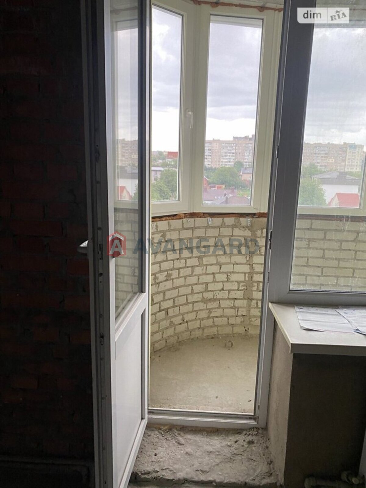 2 ��. ��������, 67/-/- ��. �., 9/10 ������ ���� 2