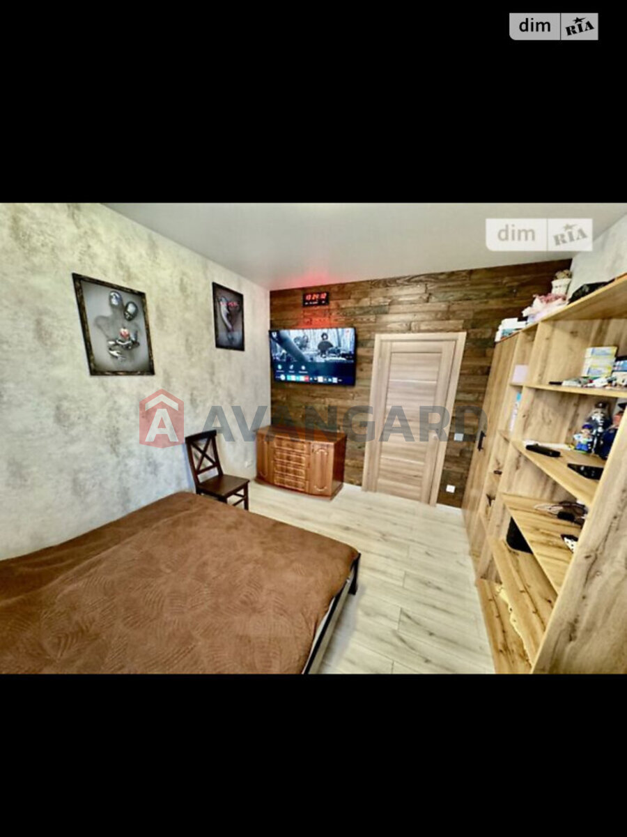 3 ��. ��������, 140/85/20 ��. �., 3/3 ������ ���� 21