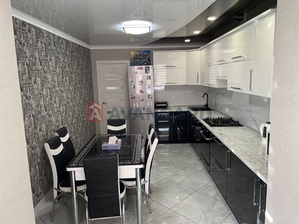 1 ��. ��������, 53/-/19 ��. �., 6/10 ������ ���� 15