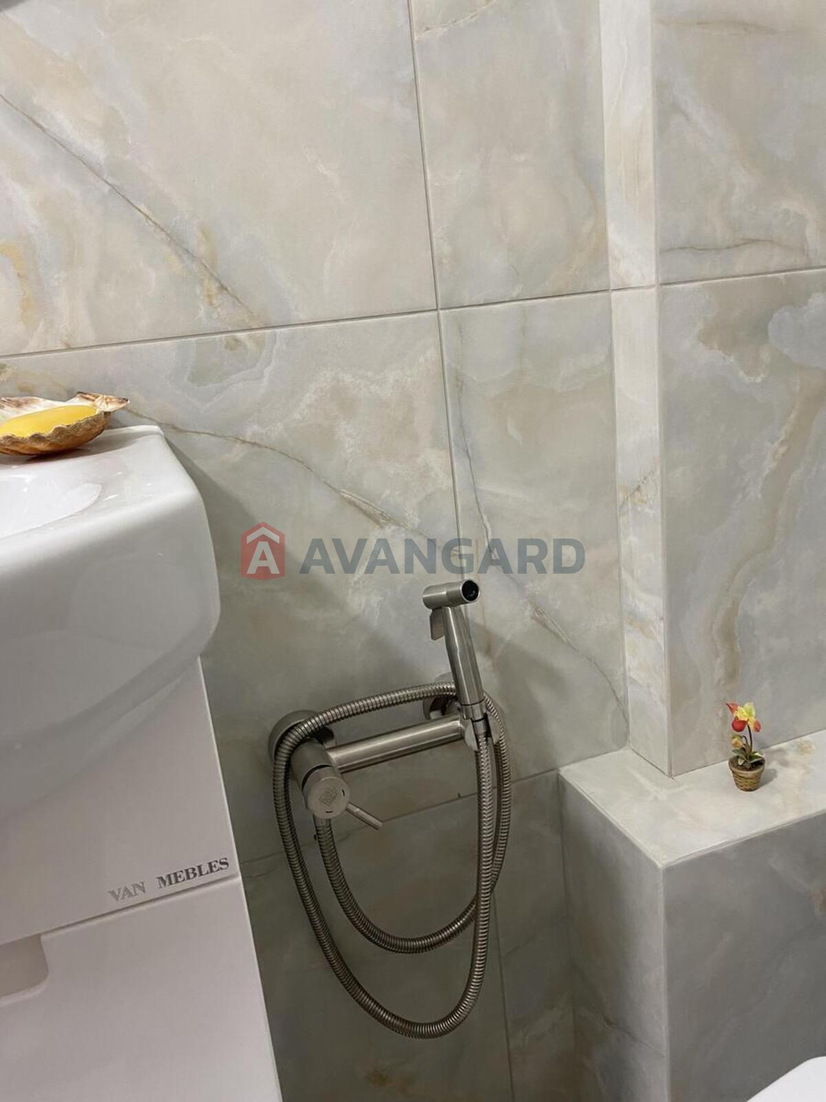 1 ��. ��������, 25/-/8 ��. �., 2/4 ������ ���� 5